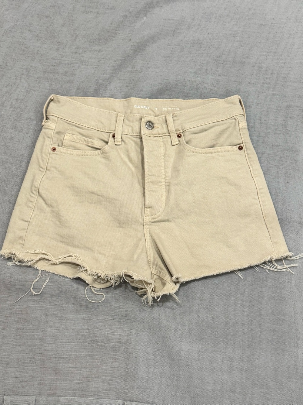Cream High-Rise Denim Shorts Button Front Sz. 10 Festival Boho Summer
